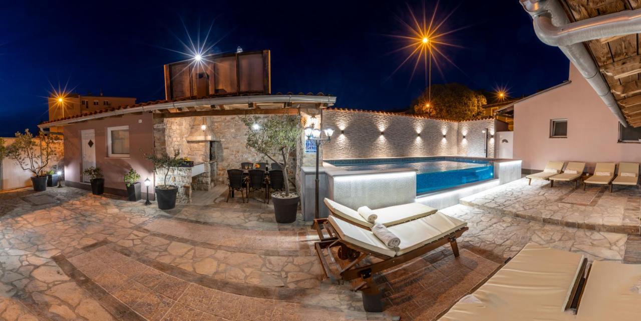 Apartment Anitea Pula Zewnętrze zdjęcie